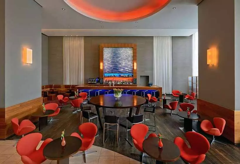 هتل Hilton Dusseldorf