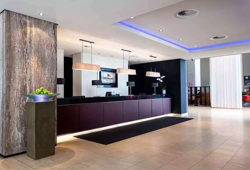 هتل Hilton Dusseldorf