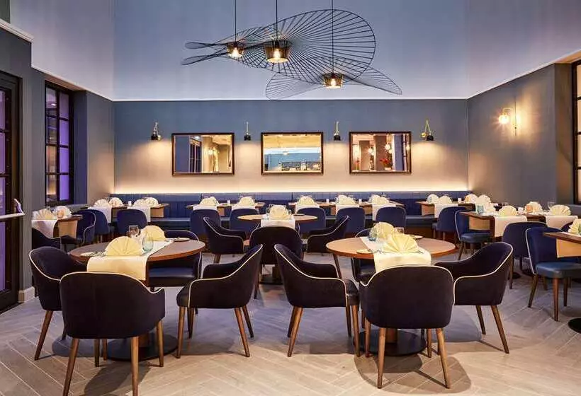 هتل Hilton Dusseldorf