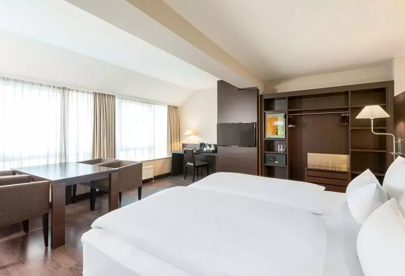 בית מלון כפרי NH Düsseldorf Königsallee