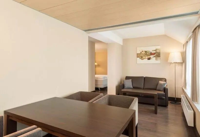 בית מלון כפרי NH Düsseldorf Königsallee