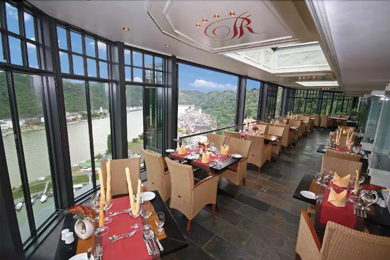 Отель Schloss Rheinfels