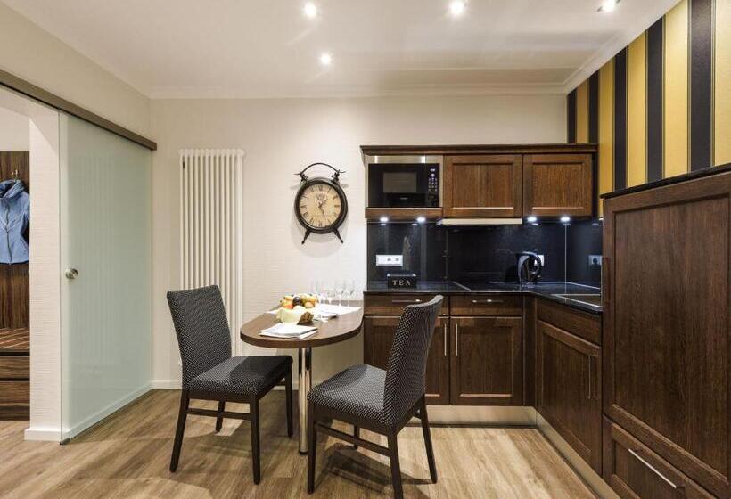 See Und Sporthotel Ankum Mit Lakeside Apartments