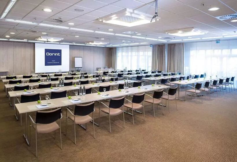 فندق Essential By Dorint Frankfurt Niederrad