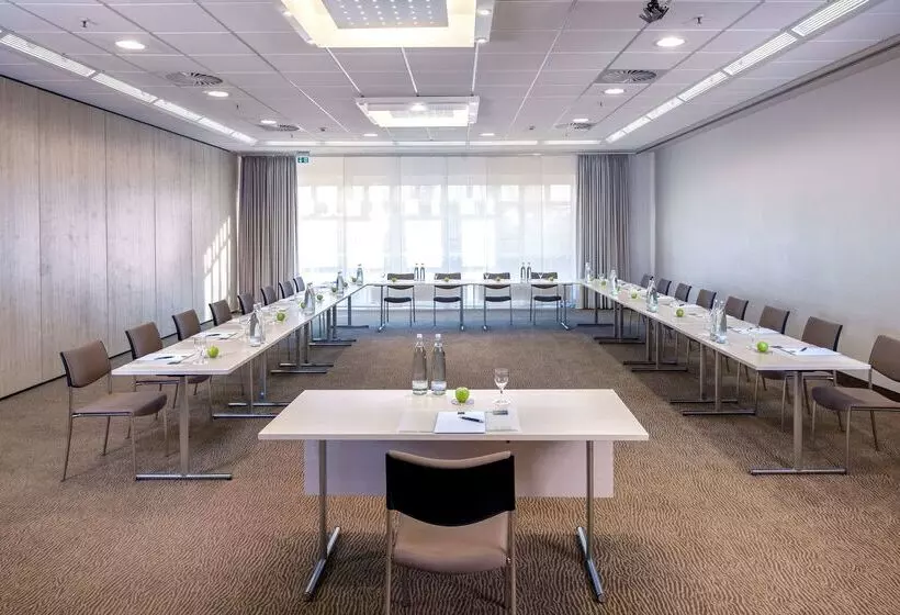 فندق Essential By Dorint Frankfurt Niederrad