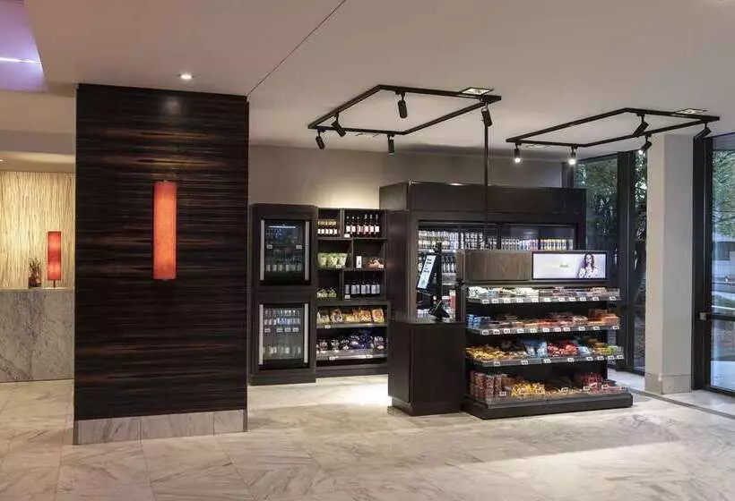 בית מלון כפרי Hilton Mainz