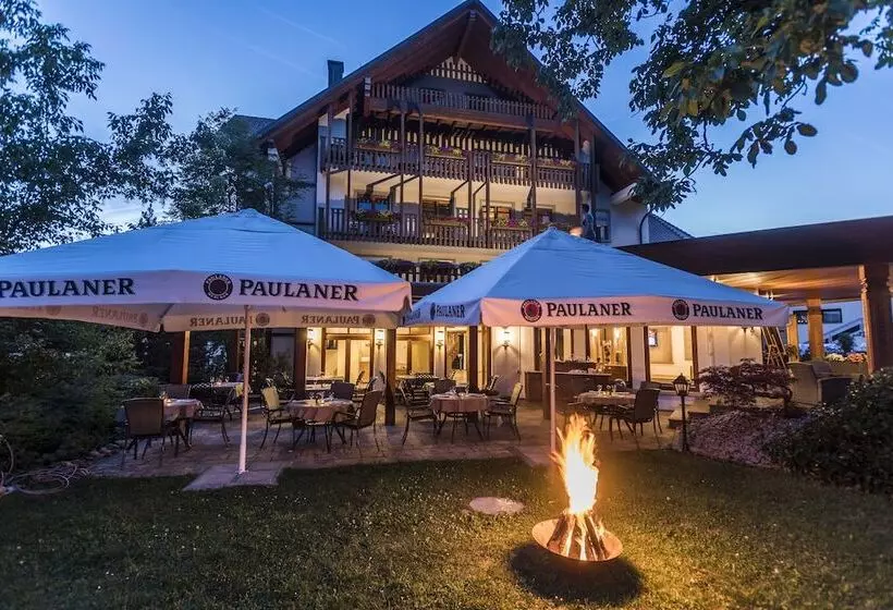 호텔 & Restaurant Becher