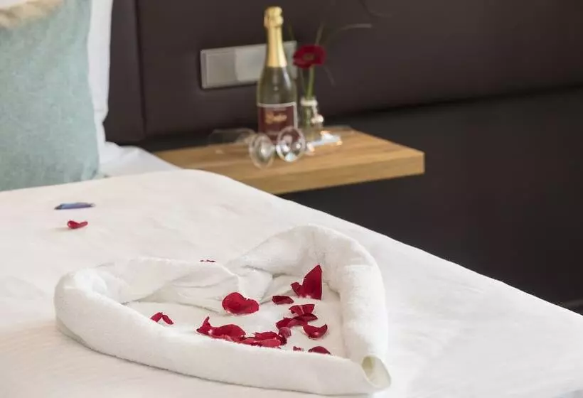 호텔 & Restaurant Becher