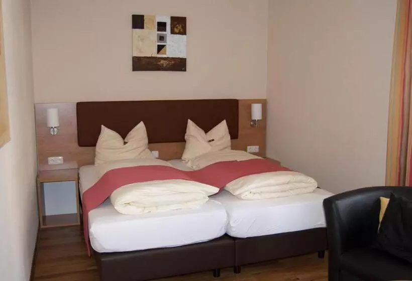 فندق Restaurant Zum Schwan