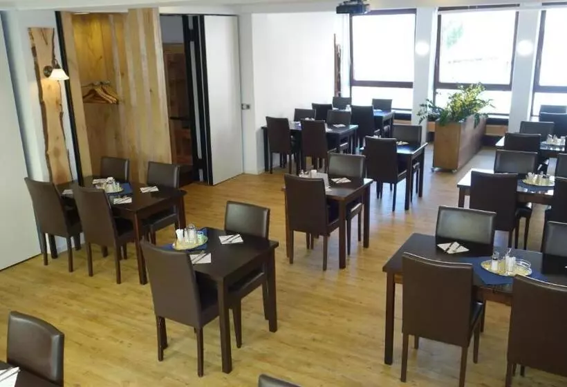 ホテル Stuttgart 21