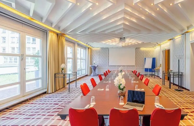 Hotelli The Q - Quadro City