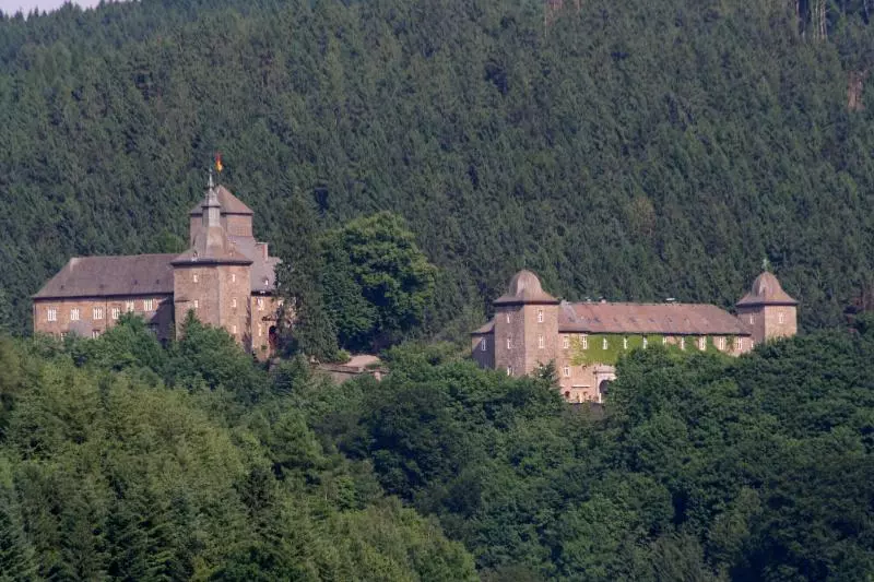 酒店 Und Restaurant Burg Schnellenberg