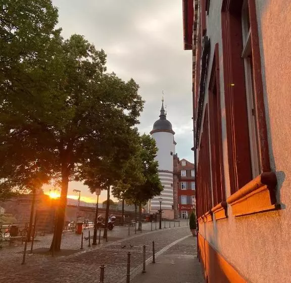 Отель Vier Jahreszeiten