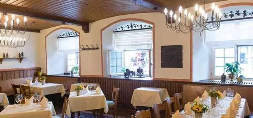 酒店 Zum Roten Bären