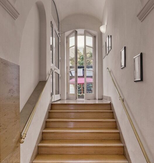 Alpen Hotel München