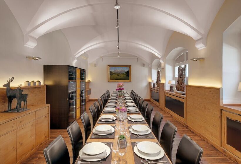 Alpen Hotel München