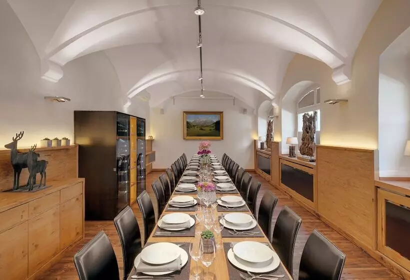 Alpen Hotel München