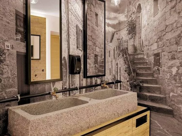 Alpen Hotel München