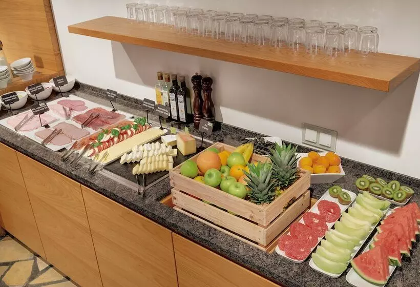 Alpen Hotel München