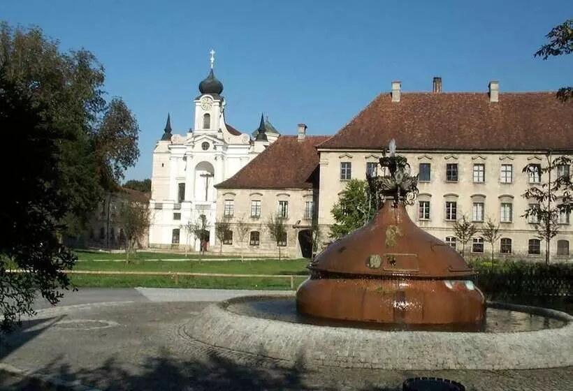 Szálloda Klostergasthof Raitenhaslach