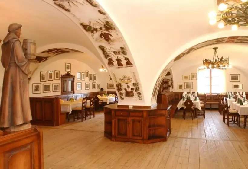 Szálloda Klostergasthof Raitenhaslach