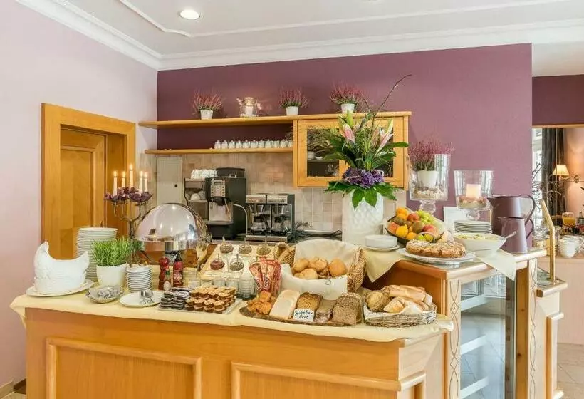 Krone Am Park Gästehaus Des Hotel Krone