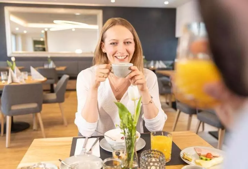 ホテル Restaurant Sennerbad