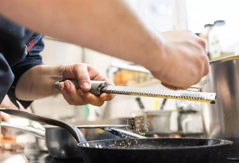 ホテル Restaurant Sennerbad