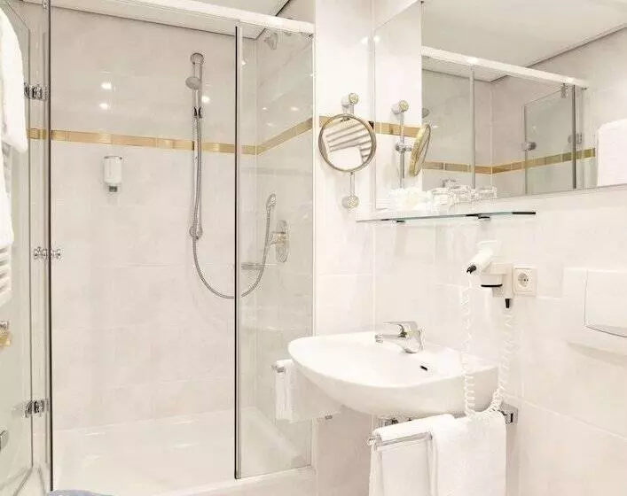 Hotelli Reutemannseegarten