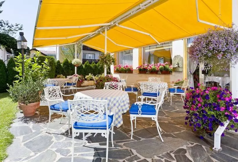 Hotelli Wittelsbacher Hof Swiss Quality