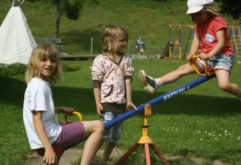 إقامة Allgäu Hofgut Kürnach