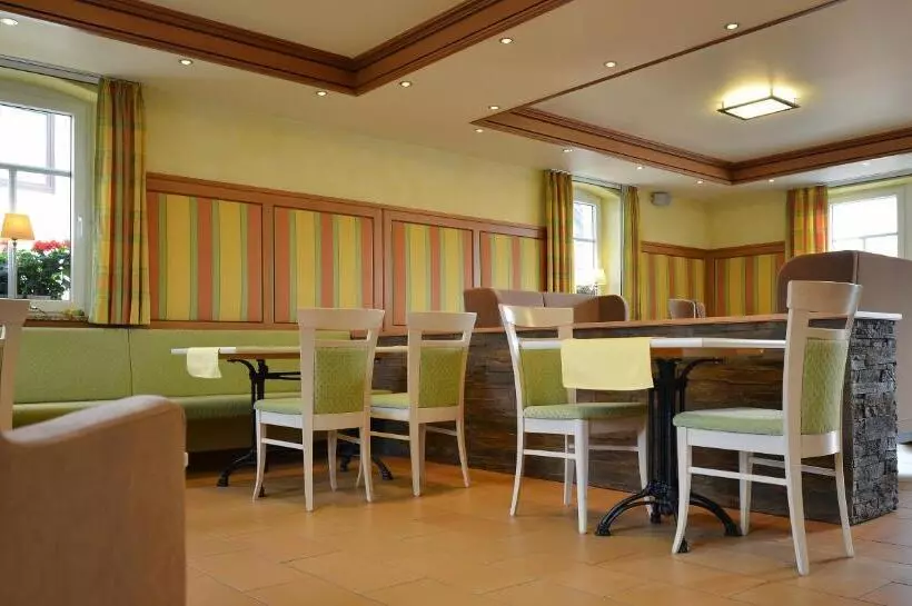 فندق Goldenes Fass In Rothenburg Ob Der Tauber