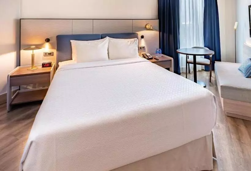 Hotel Crowne Plaza Santo Domingo, An Ihg