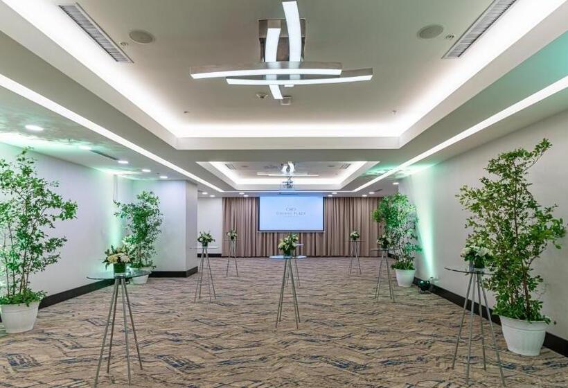 هتل Crowne Plaza Santo Domingo, An Ihg