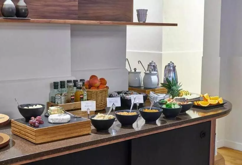 Отель Sct. Thomas