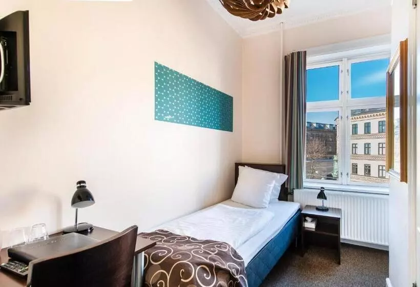 Отель Sct. Thomas