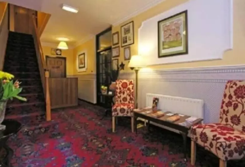 Hotel 19th Green Guesthouse