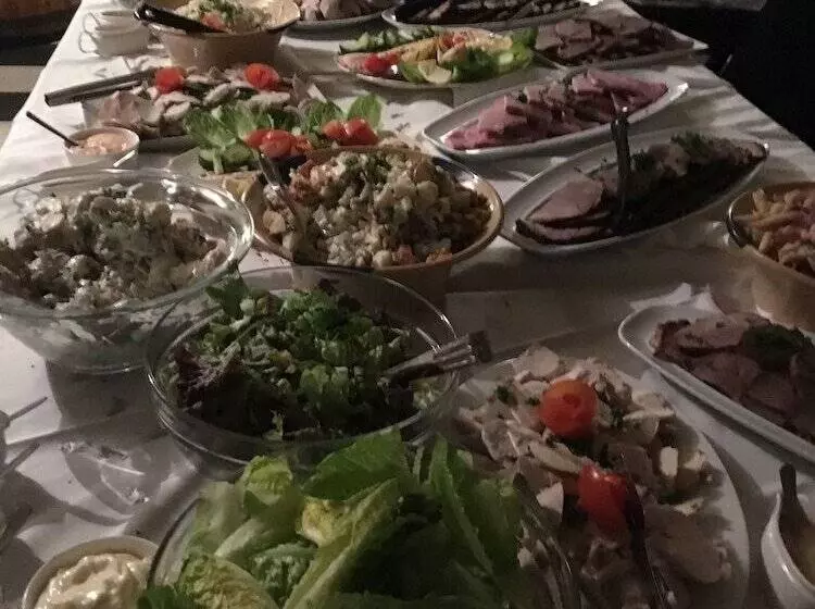 Hotel 19th Green Guesthouse