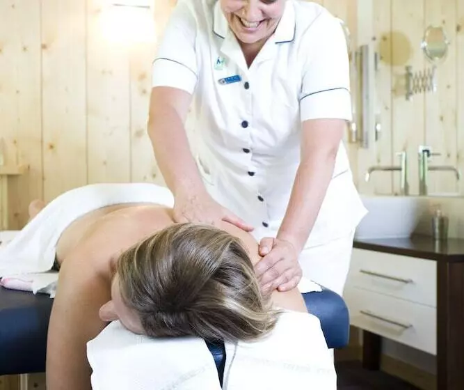 호텔 Aiguille Du Midi   Hôtel & Restaurant