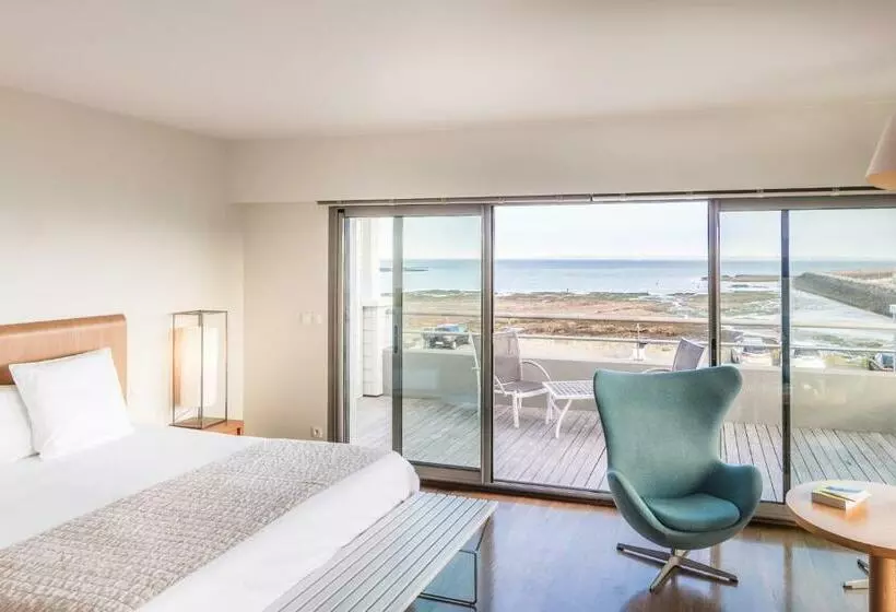 Отель Anne De Bretagne