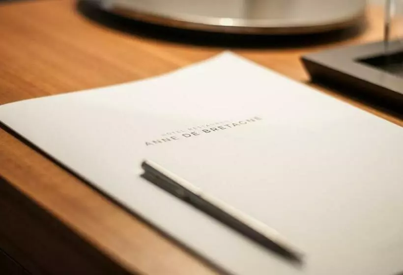 Отель Anne De Bretagne