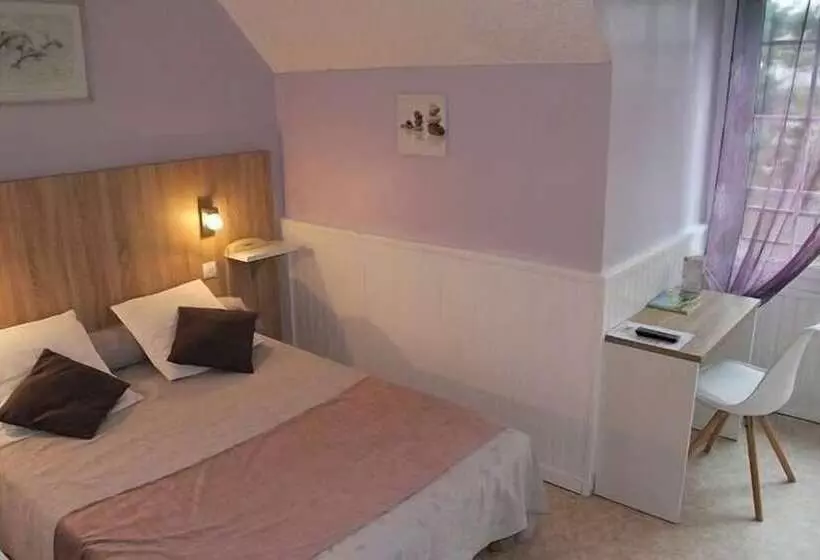 Hotel Auberge De L Orisse Et Iris Hostel