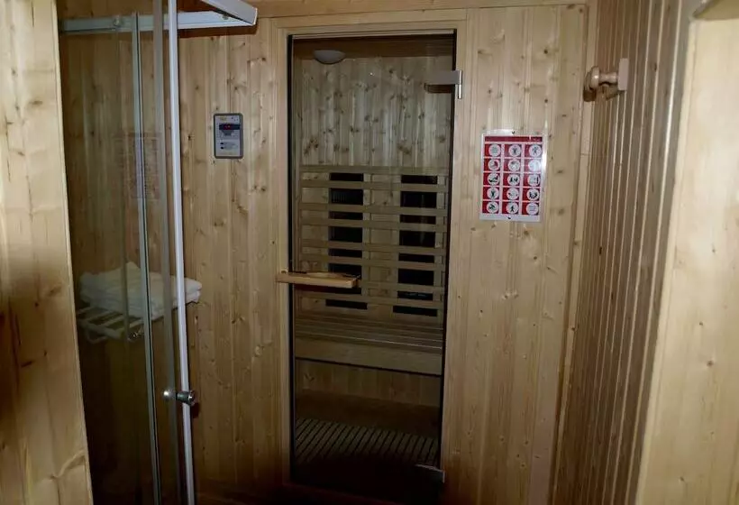 ホテル Auberge Du Cheval Blanc