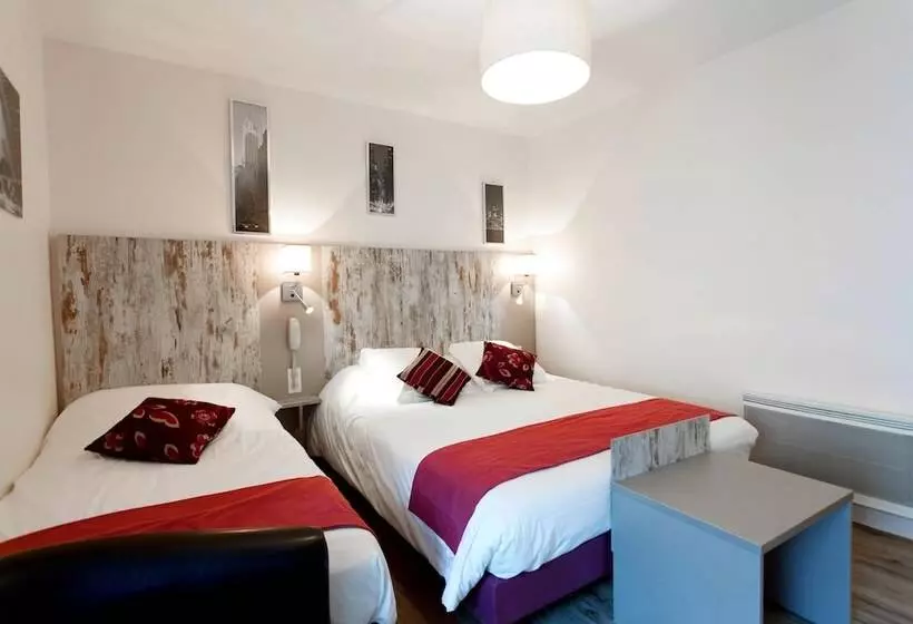 ホテル Auberge Du Cheval Blanc