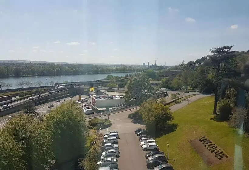 Clayton Hotel Silver Springs