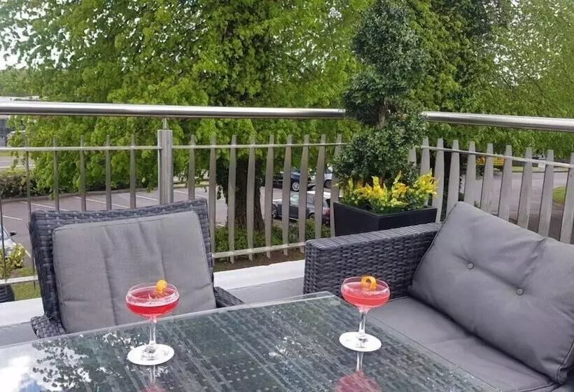 Clayton Hotel Silver Springs