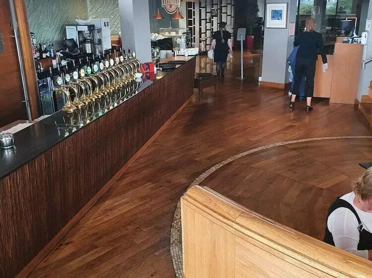 Clayton Hotel Silver Springs