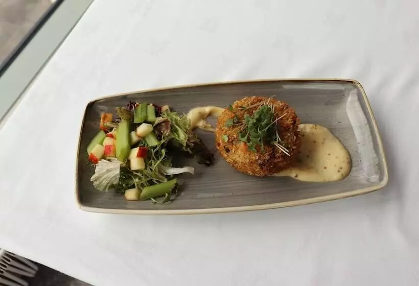 Clayton Hotel Silver Springs