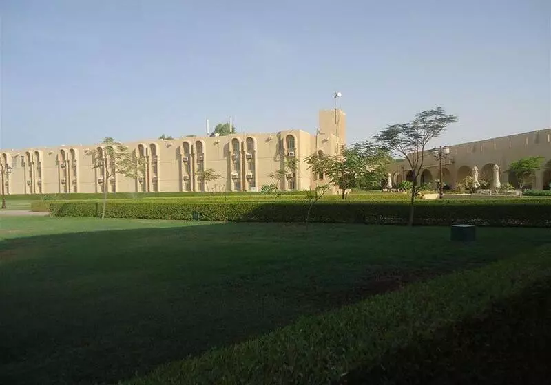 Отель Dhafra Beach