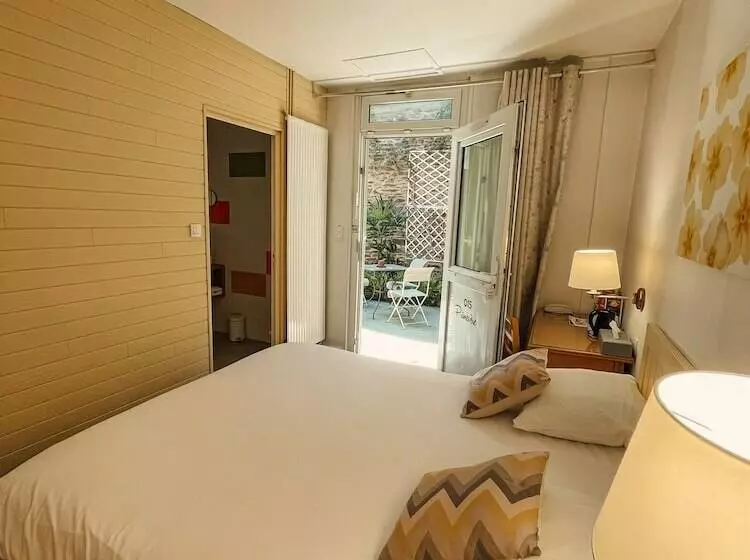 Garden Hotel Rennes Centre Gare